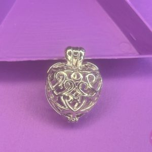 Afsluitbare bedel hart vorm zilver klein